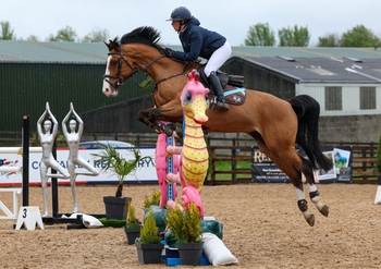 Emma Crawford and King Louie III Surpass Expectations to take the First Redpost Equestrian Senior Foxhunter Second Round Win of 2024